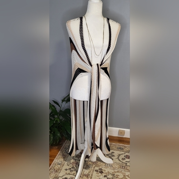 House of Harlow 1960 Brown Tan Cream Long Knitted Shawl Topper One Size - Picture 5 of 9